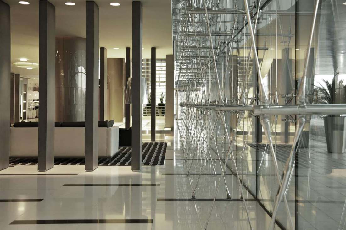 Park Rotana, Khalifa Park Hotel