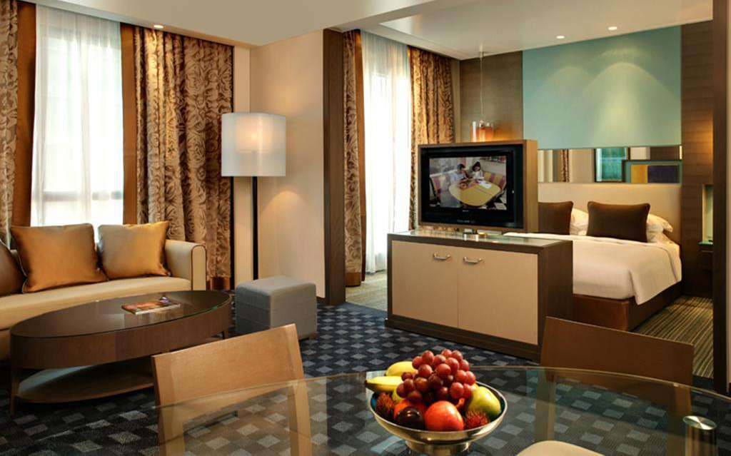 Park Rotana, Khalifa Park Hotel
