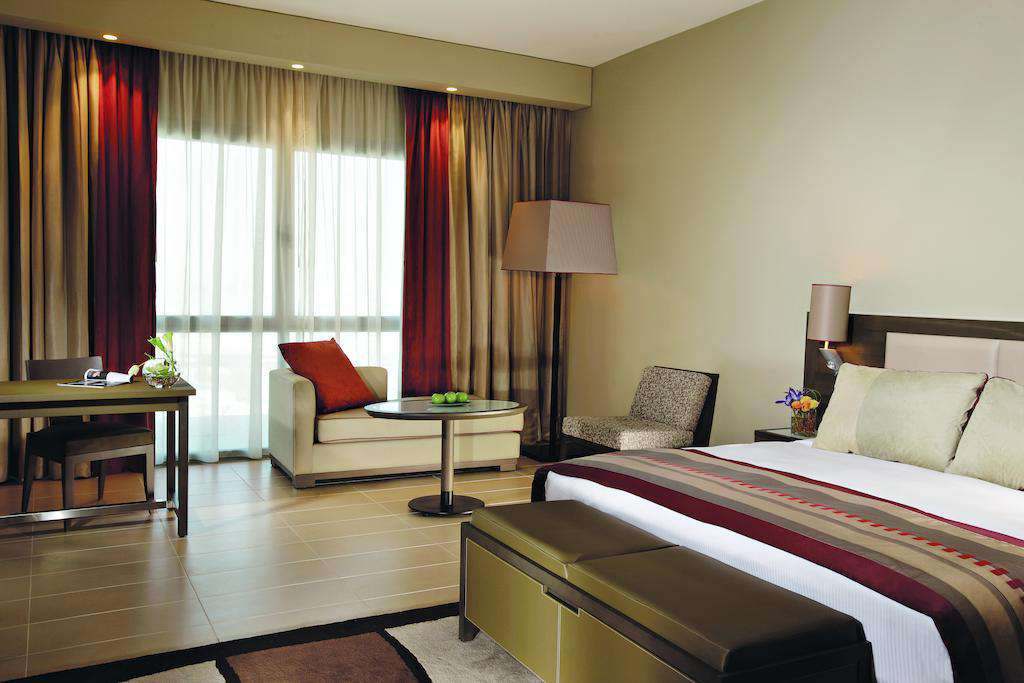 Park Rotana, Khalifa Park Hotel